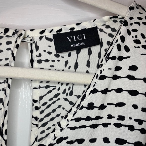 Vici black and white romper - Picture 3 of 6